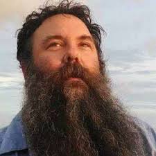 Alley Communications* and its ”˜Alley cat”™ landing