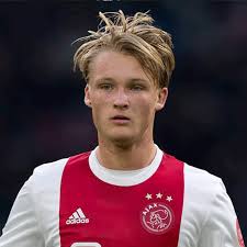 He started his professional career at silkeborg if and later joined ajax in 2015. Kasper Dolberg Biography Bio Salary Net Worth Earning Caps Nationality Ethnicity Personal Life Girlfriend Relationship Age Family