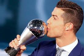 Ronaldo giành giải The Best: Danh hiệu vươn tới cực đại