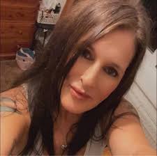 Divorced mom from Leicester seeks connections for weekend getaways