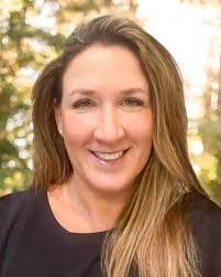 Janet Towne's Instagram, Twitter & Facebook