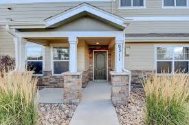 Smart Extended Stays Townhouse Available For Rent In Colorado Springs Colorado In 2020 Townhouse For Rent Corporate Rentals Colorado Springs