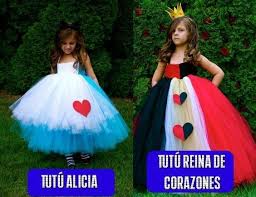 Estos vestidos son perfectos para el tiempo de juego, vacaciones, vestir, disfraces de halloween o incluso un viaje a la. Lovely Disfraz Alicia En El Pais De Las Maravillas Casero Disfraces De Princesas Disfraz De Reina De Corazones Disfraces Caseros