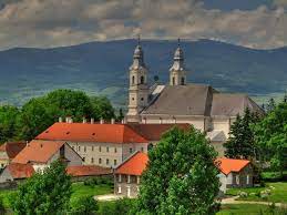 Check spelling or type a new query. Csiksomlyo A Kegytemplom Es A Ferences Kolostor Sumuleu Ciuc Biserica Romano CatolicÄƒ Si MÄƒmÄƒstirea FranciscanÄƒ Mapio Net