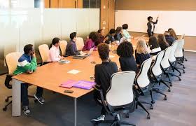 Jurusan ini termasuk dalam rumpun sosial humaniora (soshum) dan menjadi bagian dari fakultas ekonomi dan bisnis atau fakultas bisnis dan manajemen. Prospek Kerja Dan Gaji Lulusan Jurusan Manajemen Bisnis Nguliah Com