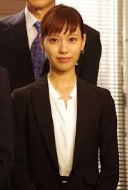 大恋愛戸田恵梨香の髪型が可愛い衣装やメイクは美人画像