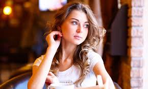 Cognate with tsakonian γουναίκα and cappadocian greek ναίκα (naíka). Kollhma Me Gynaika A3izei H Prospa8eia Men Of Style