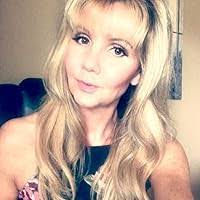Lessie Love's Instagram, Twitter & Facebook