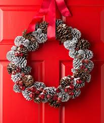 Voici 55 idées inspirantes pour mettre votre créativité en œuvre. Pommes De Pin Pour La Deco De Noel 58 Idees En Photos Archzine Fr