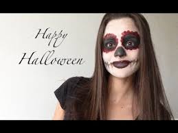 Maintenant que vous avez le maquillage , il ne vous reste plus qu'a trouver l'endroit parfais! Maquillage Halloween Sugar Skull Rapide Et Facile Celine Youtube