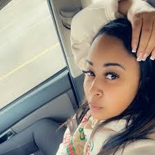 Audra Newman's Instagram, Twitter & Facebook