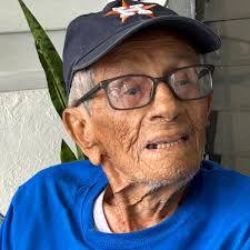 Te enteraste? 👀📚 ¡Puedes ser parte del libro "El Secreto de mi Padre"!  ¿Conoces a alguien que te conste tenga 108 años o más? ¡Ayúdame a  contactarlo! ¡Entra al enlace de la