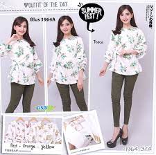 Anda bisa belanja online berbagai model baju atasan wanita terbaru. 63 Model Baju Atasan Wanita Terbaru 2020 Lengkap