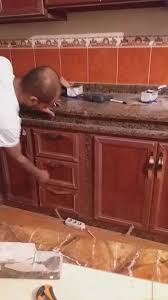 تم تركيب دولاب مطبخ المونيوم بي في سي ابراهيم اليمني لصناعة دواليب مطابخ