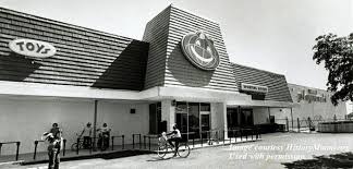 Lionel Playworld Hollywood Florida 1970s My Mom Spent Sooooo Much Money On Me In This Store Lol Hollywood Florida Florida South Florida