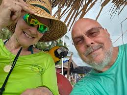 Introduction to a retired couple in Mexico