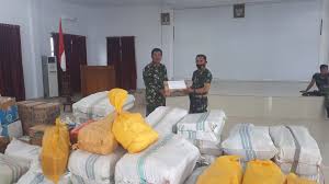 Beauty and the beast (2017). Peduli Kemanusiaan Kodim 1412 Kolaka Salurkan Bantuan Korban Gempa Sulawesi Barat Target Kasus News