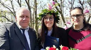 Minori Auguri A Martina Russo Per La Sua Laurea Con Lode In Lingue E Culture Per L Editoria Positanonews