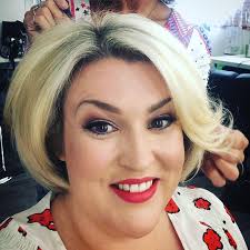 Apr 22, 2021 · sara davies, mbe, is an entrepreneur and television personality who was born in coundon, county durham in 1984. Who Is Sara Davies New Dragons Den Judge Bio Wiki Age Husband Children Education Crafters Companion Net Worth Instagram Awards Latest Bios