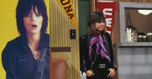 Debbie harry and joan jett hanging out, late 70s. Happy Days Recreated The Moment Joan Jett Decided To Become A Rockstar