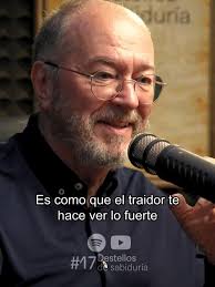 Traición y Comprensión en las Relaciones Interpersonales
