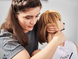 Bei der atlas wirbel korrektur wird, genau wie bei der ganzheitlichen geistigen aufrichtung und begradigung der wirbelsäule (ggab), die behandlung nur auf geistigem weg durchgeführt! Top 10 Atlaskorrektur Atlaswirbel Fehlstellung Symptome