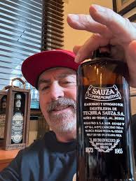 What do you guys think of the retro Tequila Chinaco Premium design now  available at allthingstequila.com?  https://allthingstequila.com/collections/chinaco-tequila