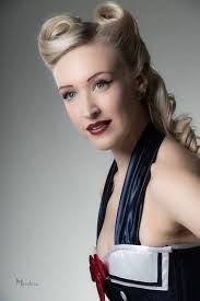 The Vintage Rose: Swing, jazz and romance of the 30s, 40s and 50s