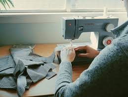 Sewing Machine Review: Singer Heavy Duty