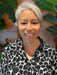 Phyllis Au's Instagram, Twitter & Facebook