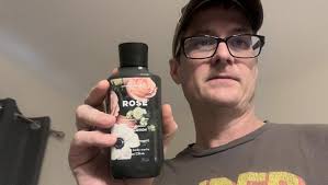 Amazon.com : Bath & Body Works Rose Body Cream 8 Oz (I0102494) : Beauty &  Personal Care