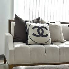Federe cuscini shabby fodera per cuscino fodere cuscino divano shabby orecchini argento chanel federe cuscini moderne quadretti shabby chic fefere cuscini natale copridivano shabby chic federe. Cuscini Chanel