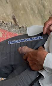 seniormaturehunter @seniormaturehu1 - Twitter Profile | Sotwe