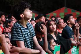Photo « Les Français ont brisé notre rêve » : au Maroc la tristesse des ...