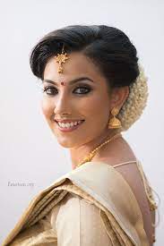 Malayalee Temple Wedding Ceremony Mahend Preena Indian Wedding Hairstyles Indian Wedding Bride Indian Hairstyles