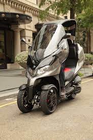 Pin By Vorrapojj Kemkhonn On Hacks Motor Scooters Three Wheeled Car Electric Car Concept