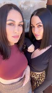 Vonda Lowery's Instagram, Twitter & Facebook