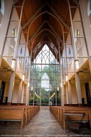 Fellowship Of The Woodlands Chapel In The Woods Woodlands Tx Wedding Photographer Houston Wedding Venue Houston Chapel In The Woods Wedding Venues Texas