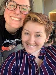 Roxanne Platt's Instagram, Twitter & Facebook