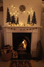 It Feels As If A Bit Of A Tradition Is Forming On My Blog Every Xmas Most Of These Pictures Christmas Mantel Decorations Christmas Fireplace Christmas Mantels