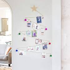 Wir haben für sie die bestseller und auch neuerscheinungen der jeweiligen produkte aufgelistet. Ecooe Fotoseil Fur Kreative Und Schone Dekoration Diy Bilderrahmen Wanddekoration 3 Meter Fotoleine Mit 30 Mini Holz Klammern Und 10 Spurlosen Nageln Fotoaufhangung Ecooe
