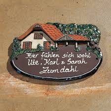 The lady at the counter was super nice, even though she was a little overwhelmed with the small. Keramik Turschild Haus Mit Carport Wetterfestes Namensschild