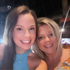 Aaron Curlee's Instagram, Twitter & Facebook