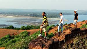 Chapora Fort In Goa Dil Chahta Hai Fort Places To Travel Places To Visit Goa As dil chahta hai opens, siddarth, known as sid (akshaye khanna) is racing to the hospital due to an unexplained emergency. chapora fort in goa dil chahta hai