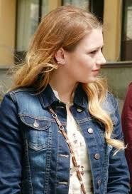 Gizem Karaca Kadin Kiyafet Gize