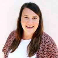 Mandy Peacock's Instagram, Twitter & Facebook