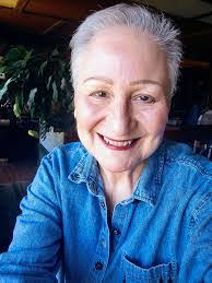 Barbara Roop's Instagram, Twitter & Facebook