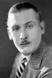 Penelope Knapp's Instagram, Twitter & Facebook