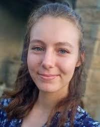 Annette Gee's Instagram, Twitter & Facebook