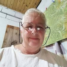 Yo tiraba hasta el colchón imagínate JAJAJAJA que asco!!